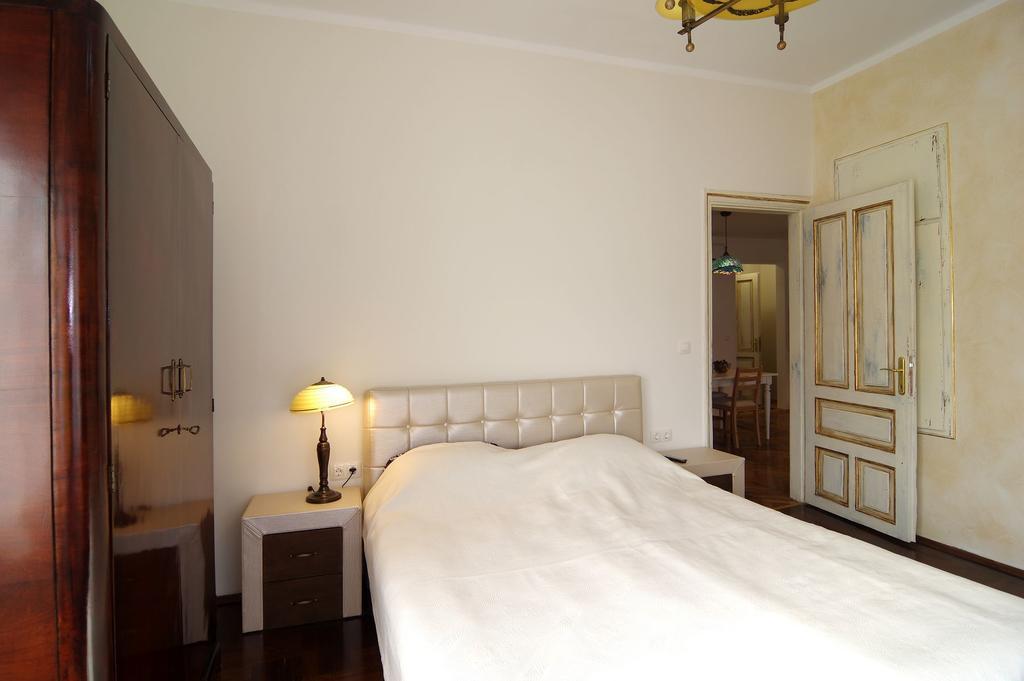 بورغاس Art Guesthouse Vintage المظهر الخارجي الصورة